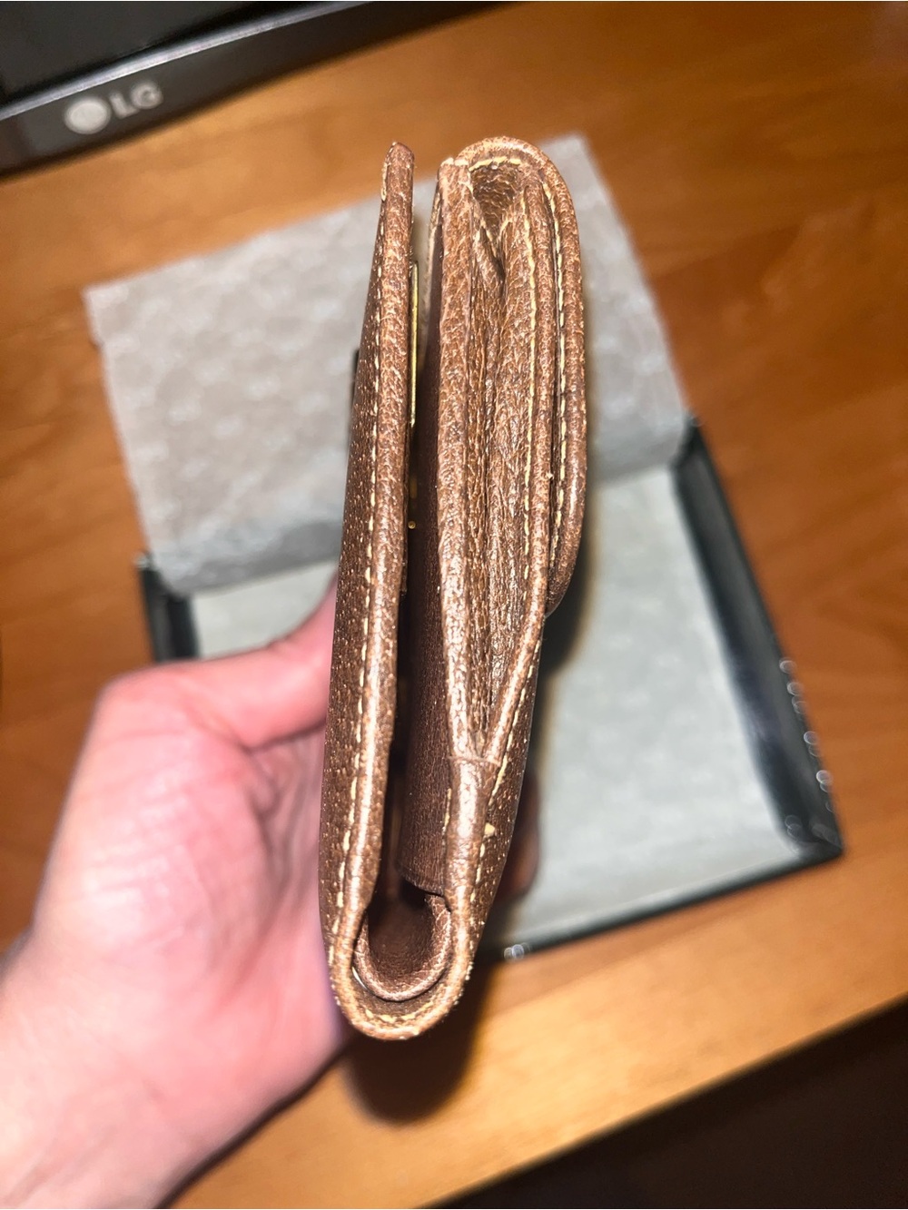 Gucci leather Wallet New W/ Box - Picture 4 of 7